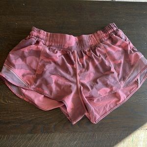 Lululemon hotty hot short
